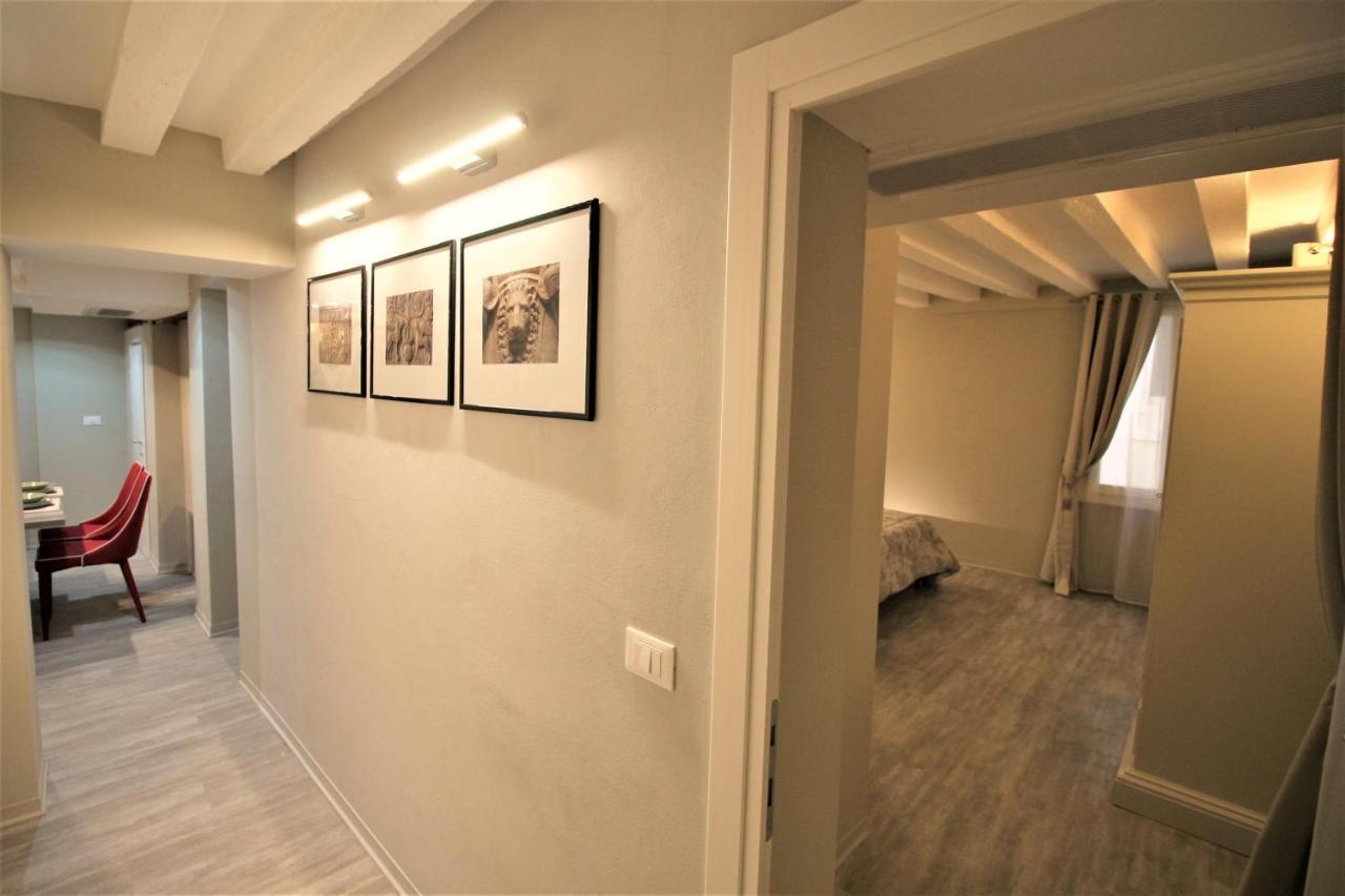 San Marco Fenice 3Bdr 2Bth Apartment เวนิส ภายนอก รูปภาพ