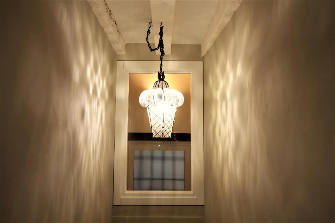 San Marco Fenice 3Bdr 2Bth Apartment เวนิส ภายนอก รูปภาพ